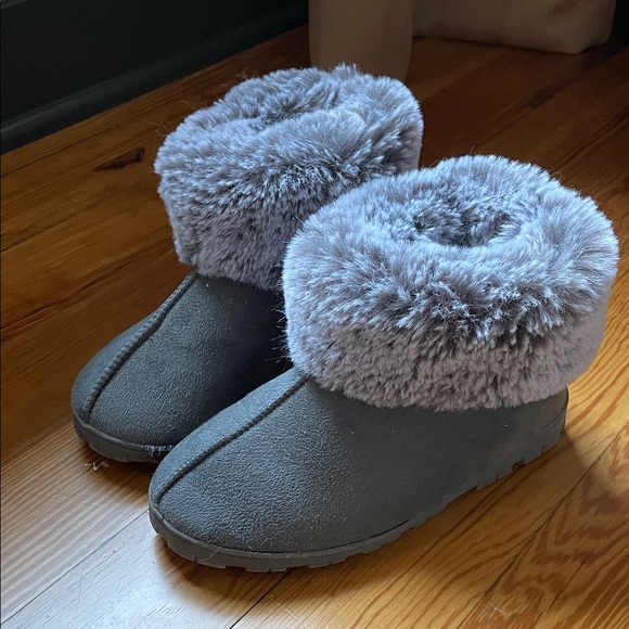 Jessica Simpson Gray Fur Winter Boots - Women’s Size S 6-7 - Picture 1 of 7